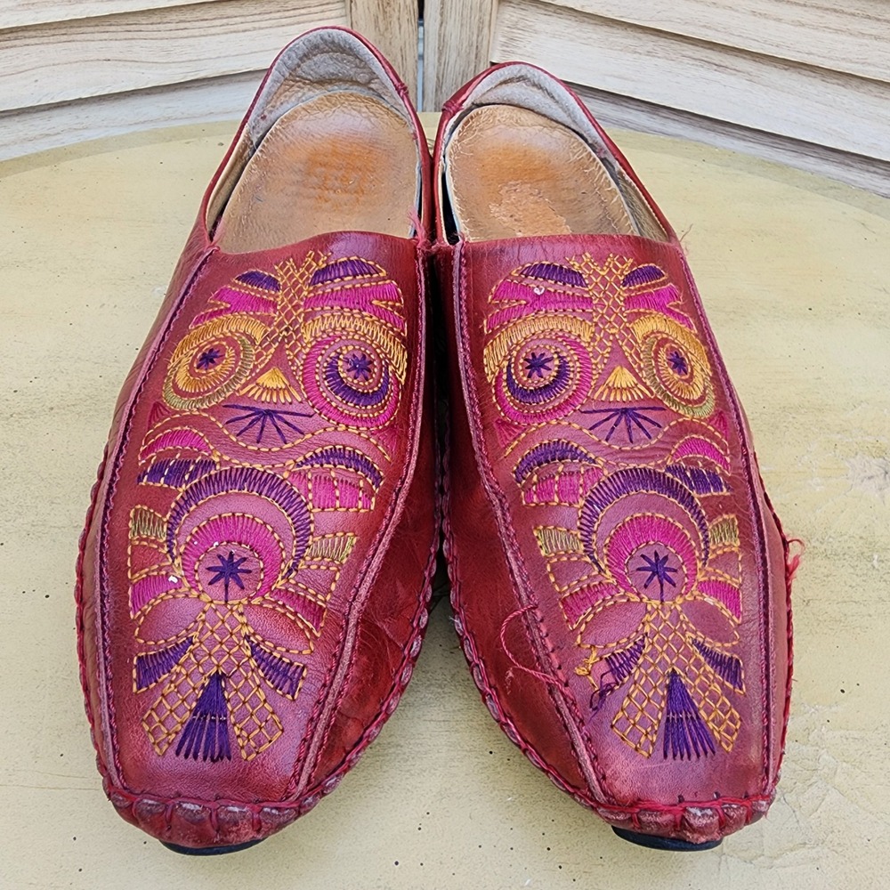 Pikolinos Red Leather EU 41 US 10 Embroidered Loafers Bohemian Boho Art to Wear